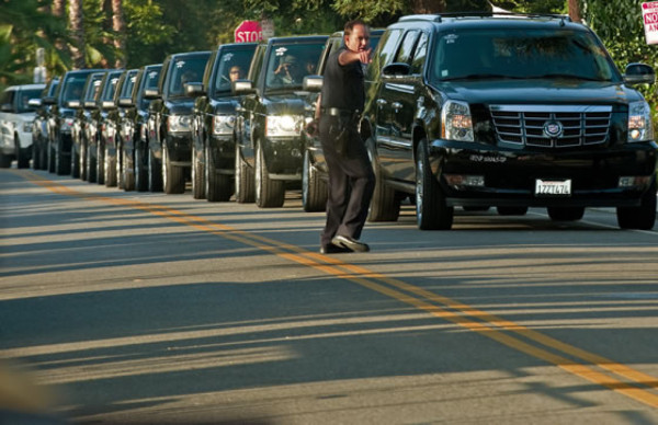 Parientes y famosos rinden homenaje a Jackson