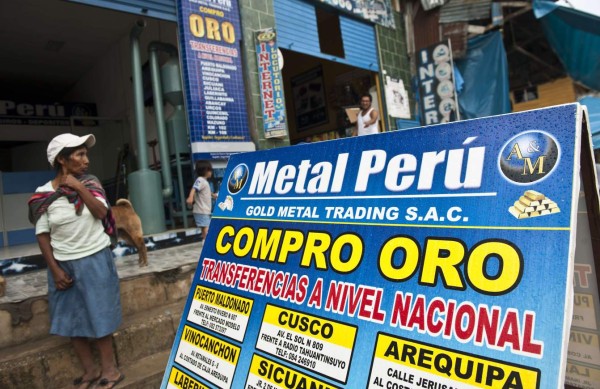 Cierre mixto en Latinoamérica al tercer día de récords en EUA