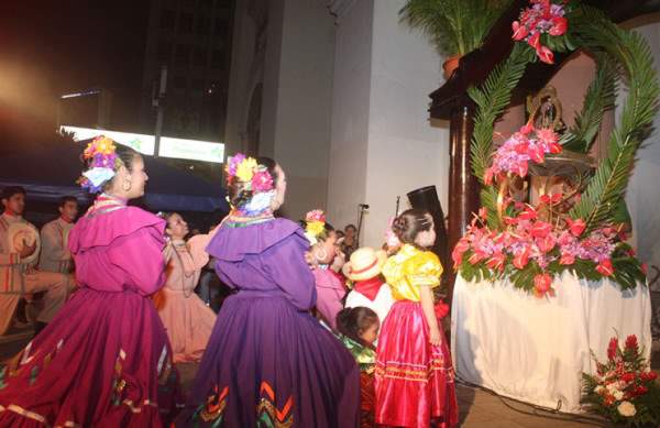 Honduras: La alborada a la Virgen de Suyapa