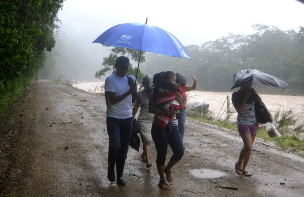 Más de 20 aldeas de La Ceiba incomunicadas por lluvias