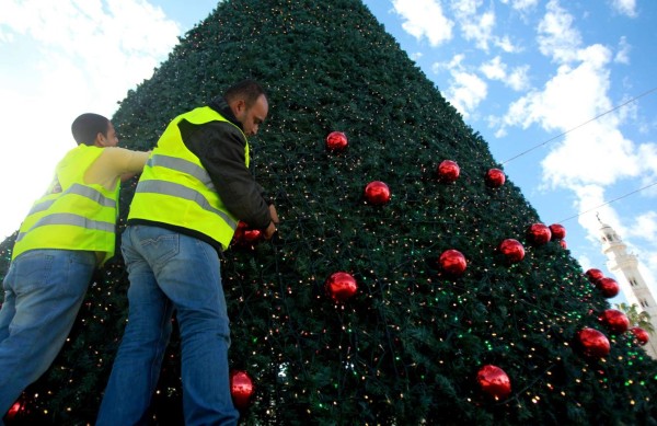 El mundo se ilumina por la Navidad