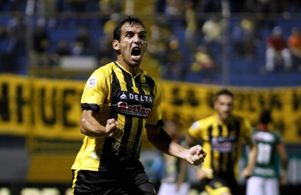 Cardozo sale al rescate del Real España en el derbi sampedrano