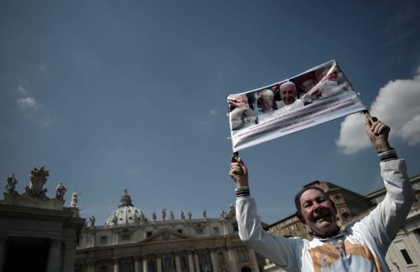 Francisco canonizará a 2 papas que cambiaron rostro de la Iglesia