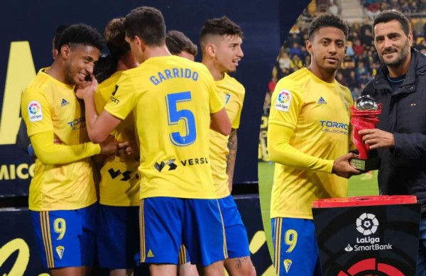 'Choco' Lozano recibe premio y Cádiz se mantiene de líder de la Segunda División