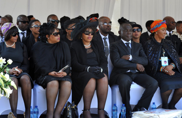 Sudafricanos y el mundo despidieron a Nelson Mandela