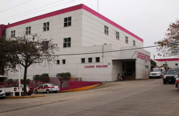 Hondureño pierde un pie tras caer del tren 'La Bestia' en México