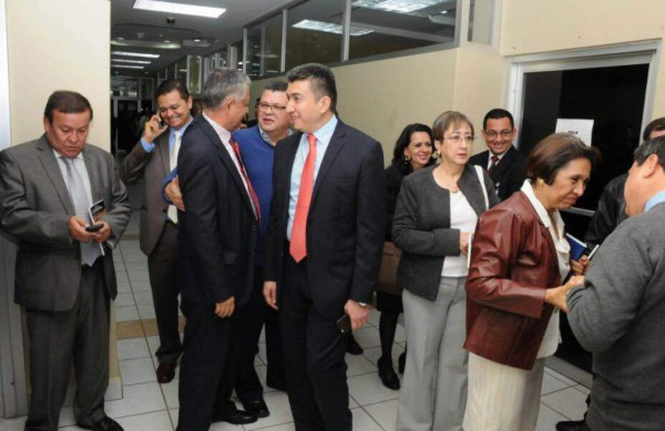 Magistrados reiteran su lealtad con Honduras en primer día de trabajo