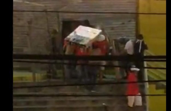 Video: Saquean tiendas de electrodomésticos en Tegucigalpa
