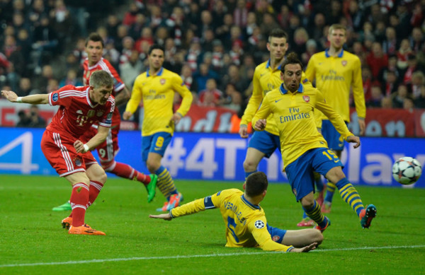 Bayern Múnich avanza a cuartos de Champions y elimina al Arsenal