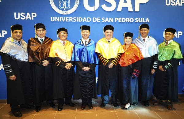 Ceremonia de graduación de la Usap