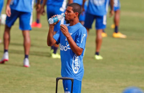 Defensor hondureño Bryan García hará prueba en el DC United