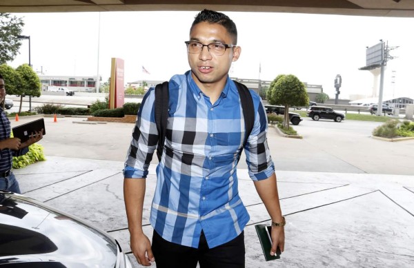 Selección de Honduras se completa con llegada de Emilio Izaguirre