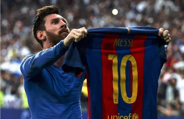 Messi conquista premio por delante de Cristiano Ronaldo a horas del clásico