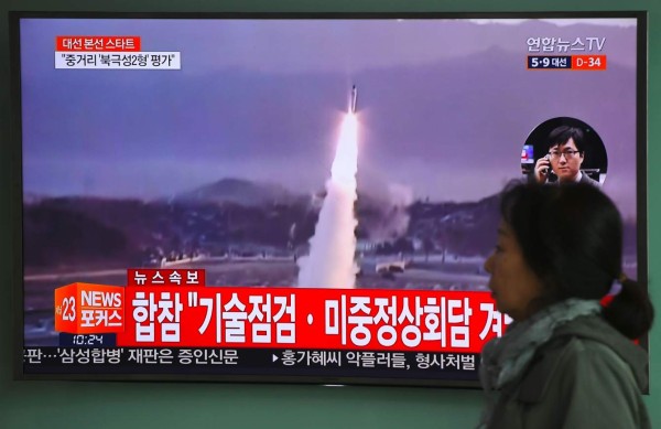 Corea del Norte dispara nuevo misil para amenazar al mundo