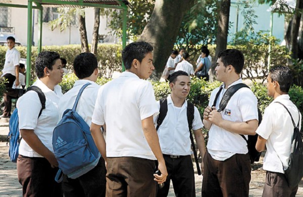 2 de noviembre será examen de admisión