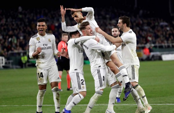 Real Madrid saca sufrido triunfo contra Betis en la Liga Española