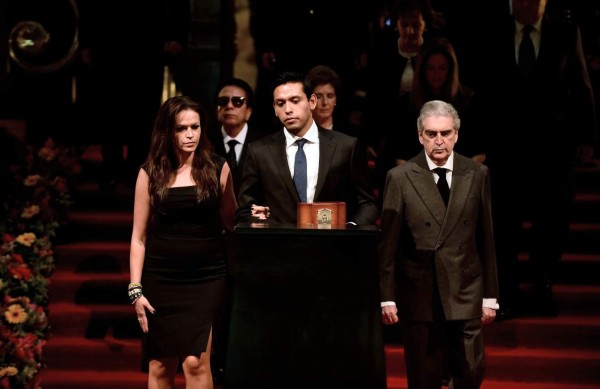 Juan Gabriel recibió amor eterno en Bellas Artes