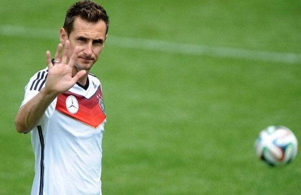 Miroslav Klose quiere tener a Guardiola de 'maestro'