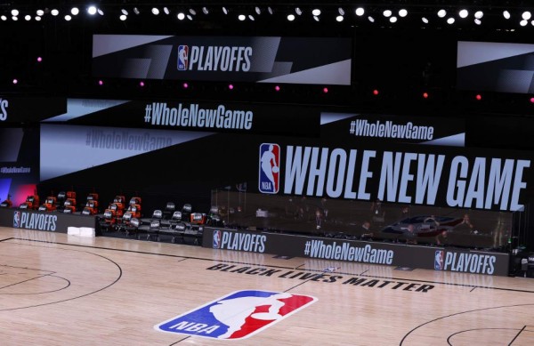 Los Bucks boicotean playoffs de la NBA como protesta por el racismo