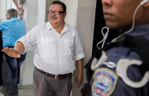 Multa pagará Kilgore por condena de malversación