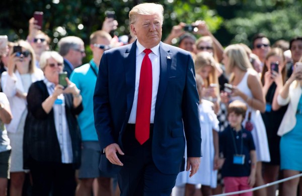 Trump anuncia que EEUU no tratará más con embajador británico