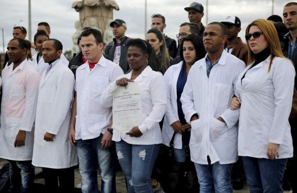 La Escuela Latinoamericana de Medicina de Cuba titula a 742 médicos extranjeros