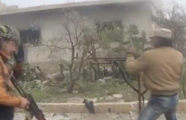 Francotirador mata a yihadista que presumía ante la cámara
