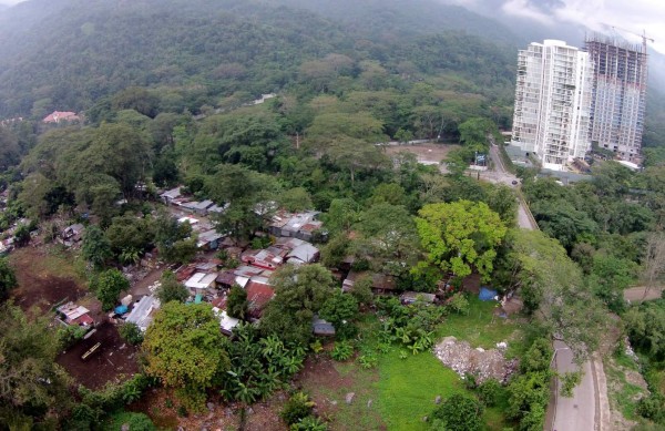 Mañana tienen previsto desalojo en terreno de la Unah-vs