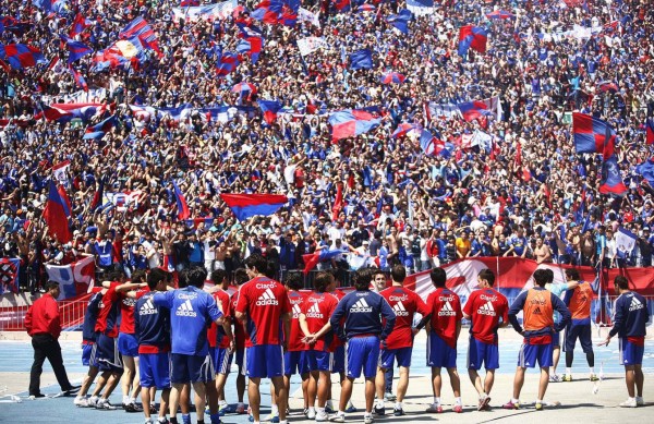 Club chileno permitirá a hinchas ver partidos en la cancha