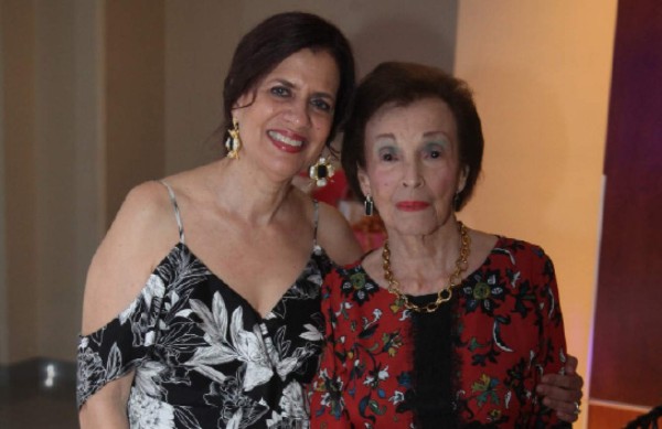 Los 90 años de la querida Nora Fasquelle