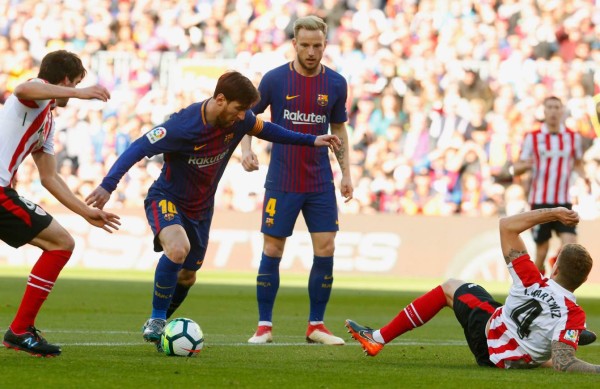 Barcelona doblega al Bilbao y da otro paso hacia el título