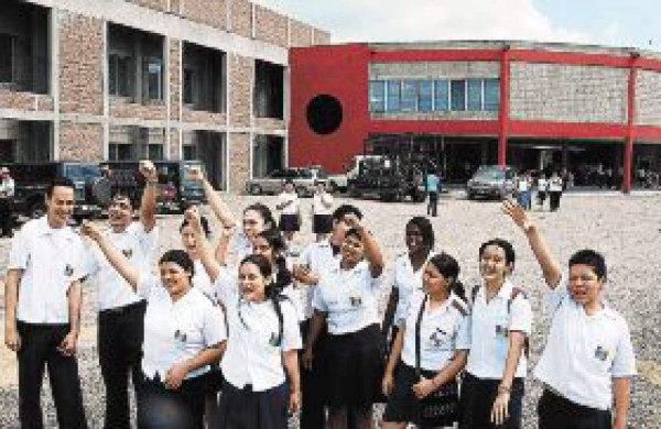 'LA PRENSA empujó construcción del Intae'