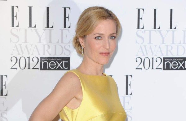 Gillian Anderson confesó una relación lésbica