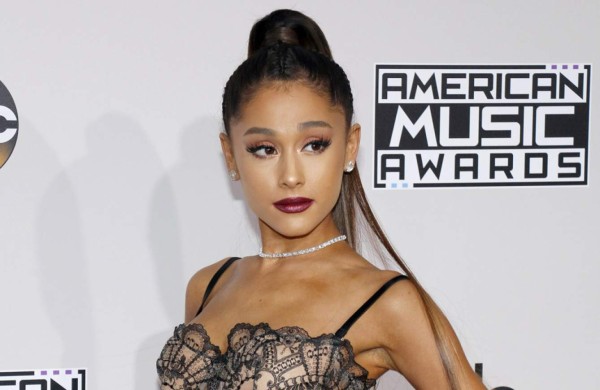 Ariana Grande fue tratada como 'objeto' por un fan de su novio