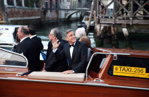 El suegro de George Clooney le presiona para tener hijos