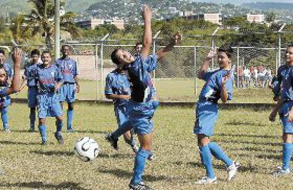 Cuadrangular para preparar jóvenes