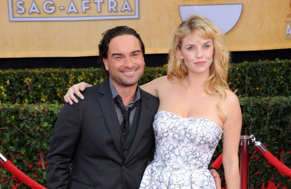 Johnny Galecki: soltero y de oro