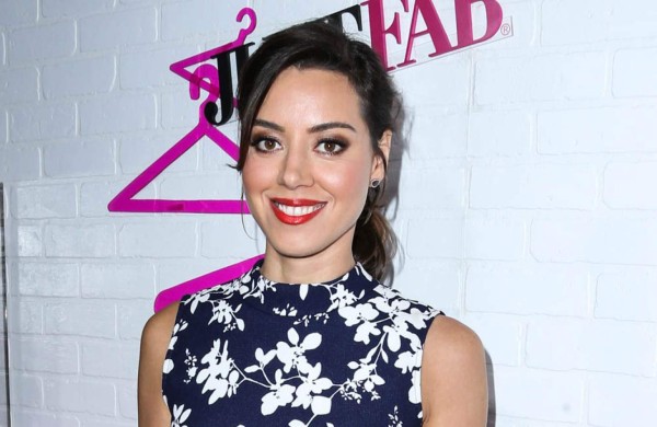 Aubrey Plaza casi se casa con Michael Cera