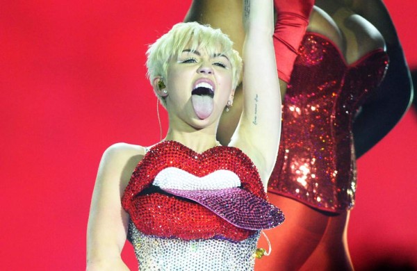 Encuentran el auto robado de Miley Cyrus