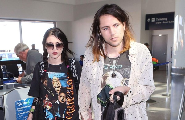 La hija de Kurt Cobain mantendrá a su exesposo