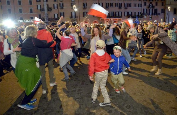Roma se convierte en una Iglesia a cielo abierto antes de las canonizaciones