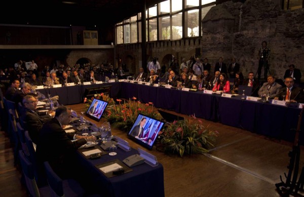 Acuerdan unir esfuerzos en combate a las drogas