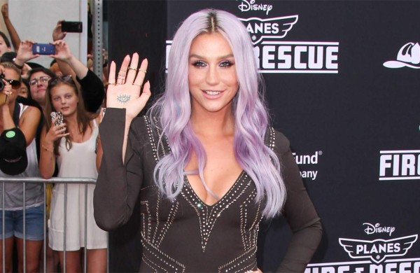 Kesha agradece a sus fans por el apoyo que le dan