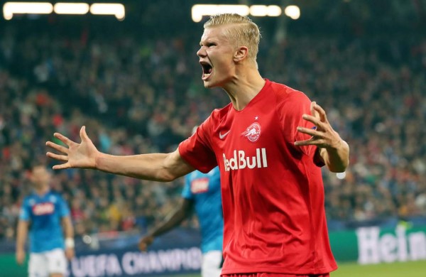 Un Napoli más efectivo supera al Salzburgo y se afianza en el liderato de grupo de la Champions League