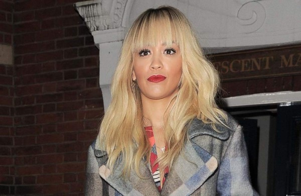 Rita Ora borra un mensaje de Twitter al no conseguir apoyo