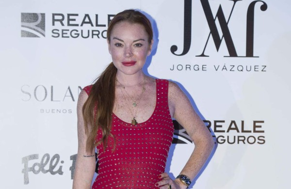 Lindsay Lohan sigue los paso de Angelina Jolie