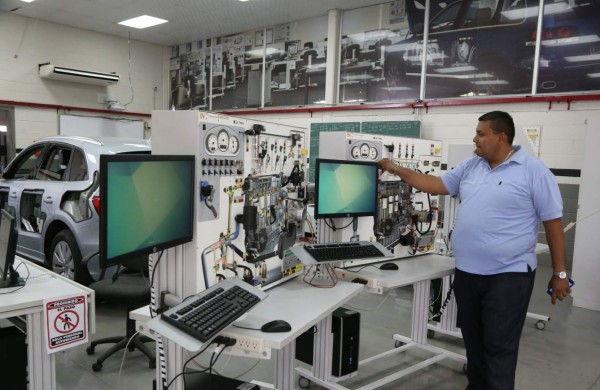 Infop abre inscripciones para estudiar especialidad en Autotrónica el otro mes