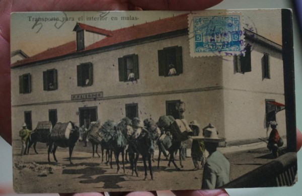 Registra la historia de Honduras en una colección de tarjetas postales