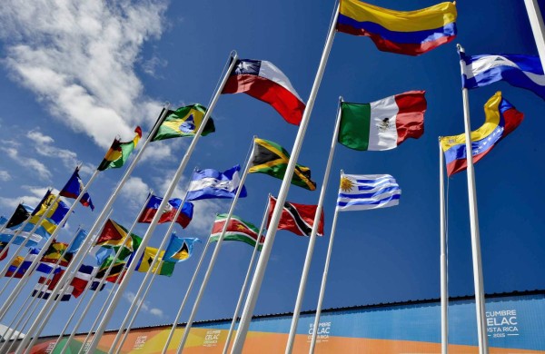 Latinoamérica da espaldarazo a Obama y Castro en la CELAC