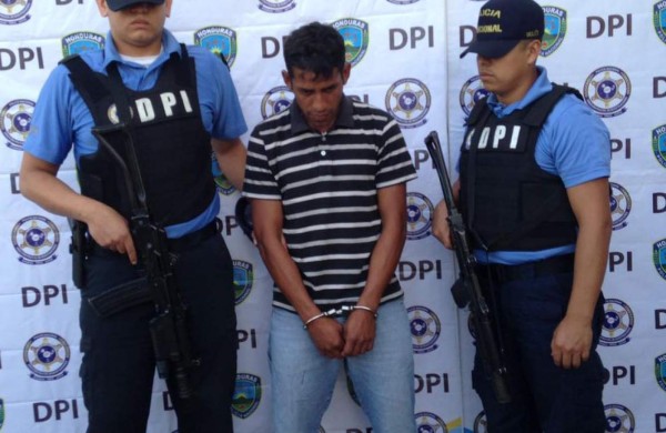 Lo capturan por actos de lujuria y violación contra una menor